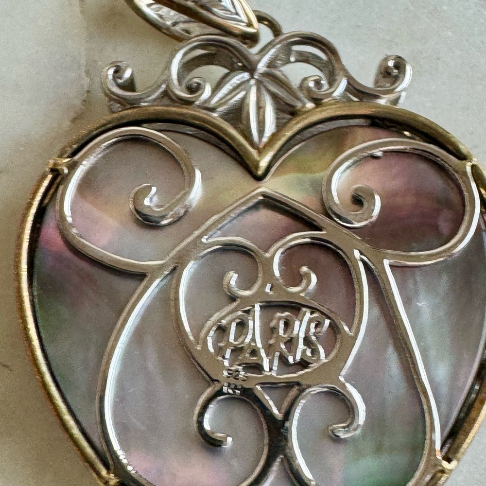 Gems En Vogue Michael Valitutti Heart-Shaped Paris Pendant Bridge of Locks - Picture 7 of 13